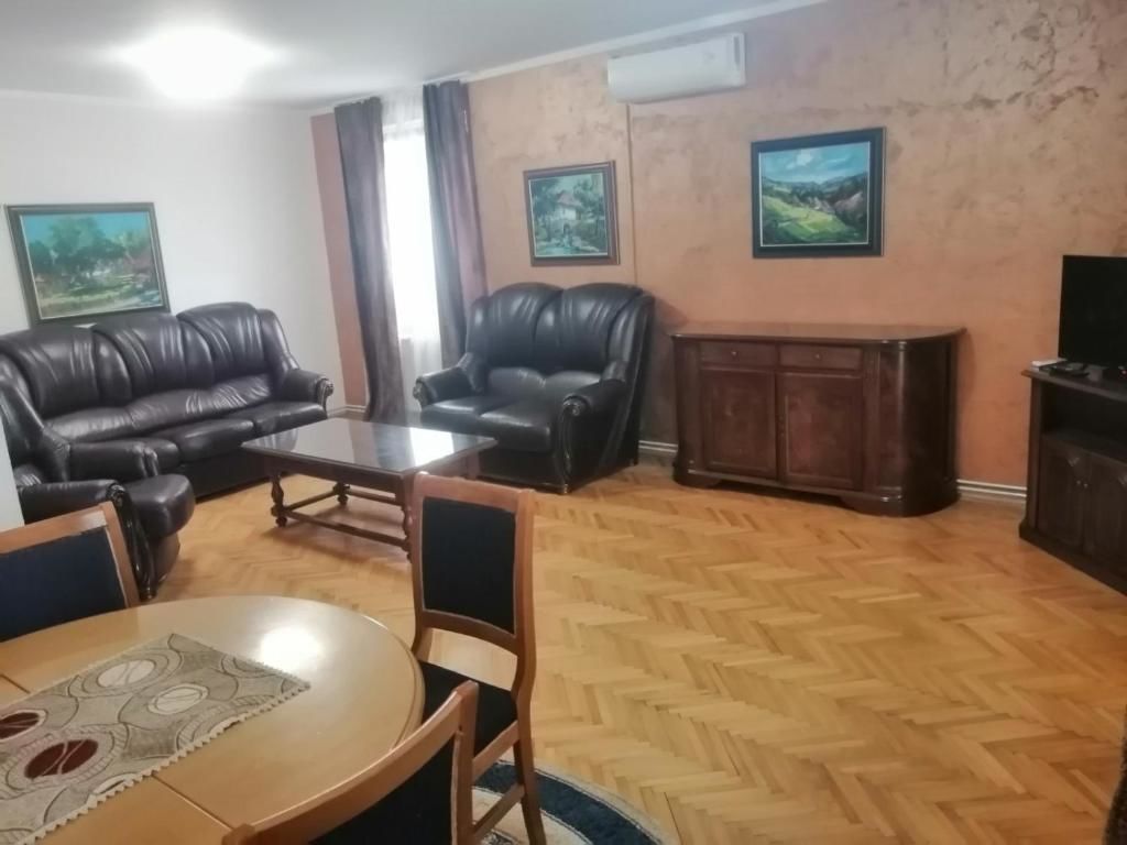 Шале Holiday Apartment Budva with garden Будва