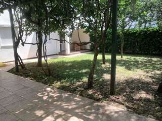 Шале Holiday Apartment Budva with garden Будва Шале с 3 спальнями-11