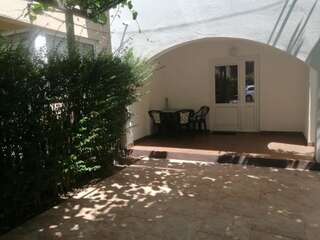 Шале Holiday Apartment Budva with garden Будва Шале с 3 спальнями-19