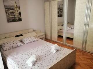 Шале Holiday Apartment Budva with garden Будва Шале с 3 спальнями-27