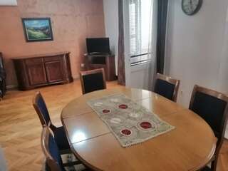 Шале Holiday Apartment Budva with garden Будва Шале с 3 спальнями-39
